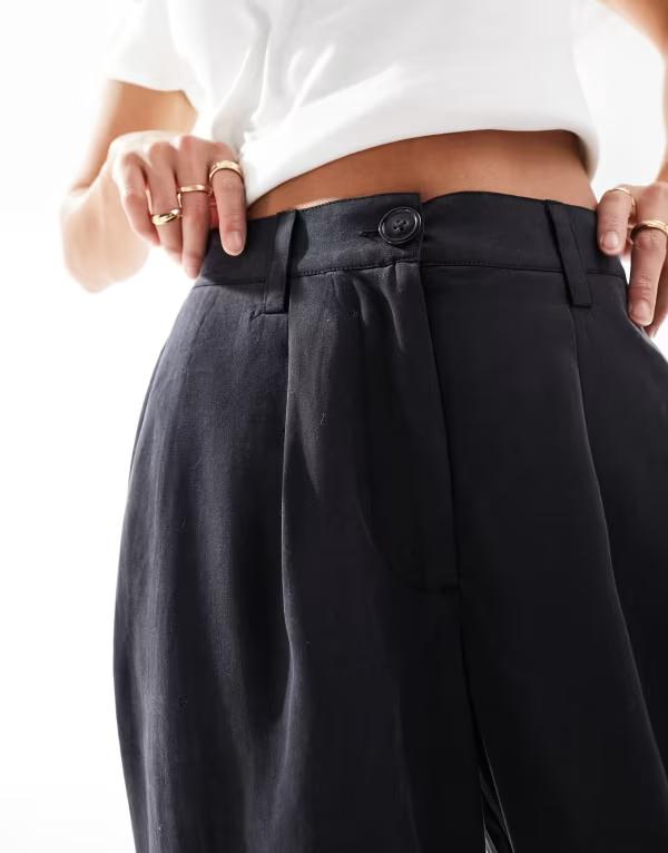 エイソス (ASOS Petite) レディース レザージャケット アウター Petite Longline Oversized Faux Leather Biker Jacket In Black (ブラック)