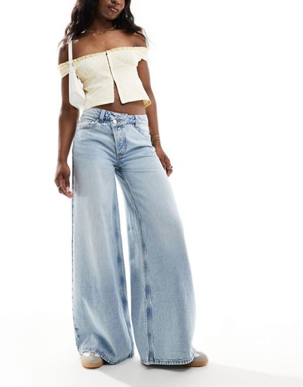 エイソス レディース デニムパンツ ボトムス ASOS DESIGN soft wide leg jeans with cross front in light wash blue LIGHT BLUE