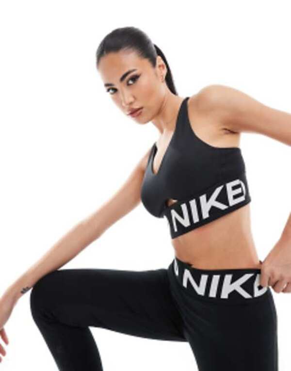 ナイキ レディース ブラジャー アンダーウェア Nike Training Pro Indy medium support plunge sports bra in black Black