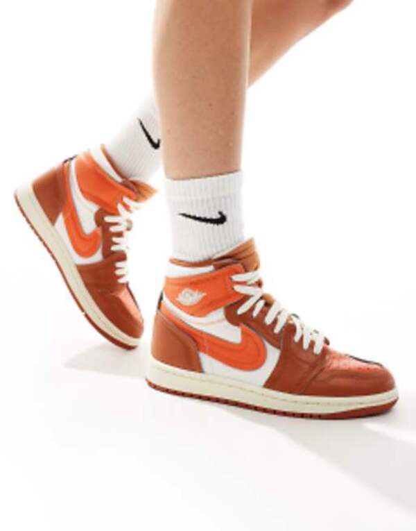 ジョーダン レディース スニーカー シューズ Nike Air Jordan 1 high sneakers in white and orange WHITE