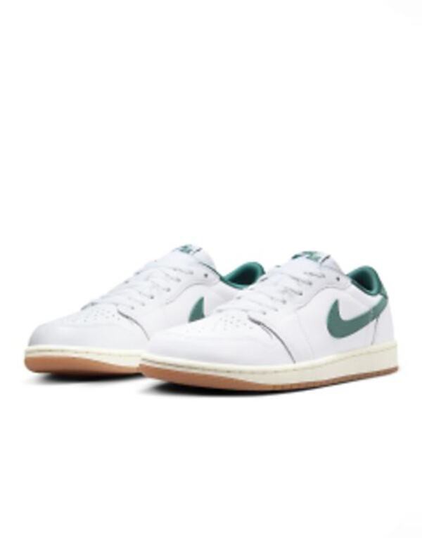 ジョーダン レディース スニーカー シューズ Nike Air Jordan 1 low sneakers in white and green WHITE