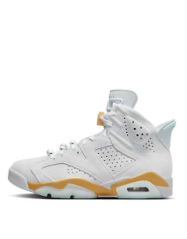 ジョーダン レディース スニーカー シューズ Nike Air Jordan 6 sneakers in light gray and gold Gray