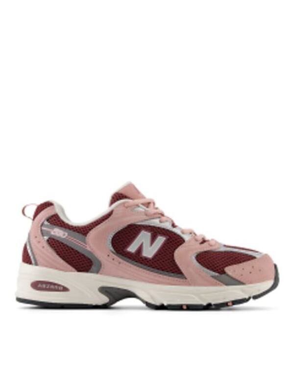 ニューバランス レディース スニーカー シューズ New Balance 530 sneakers in pink and burgundy REDの通販は
