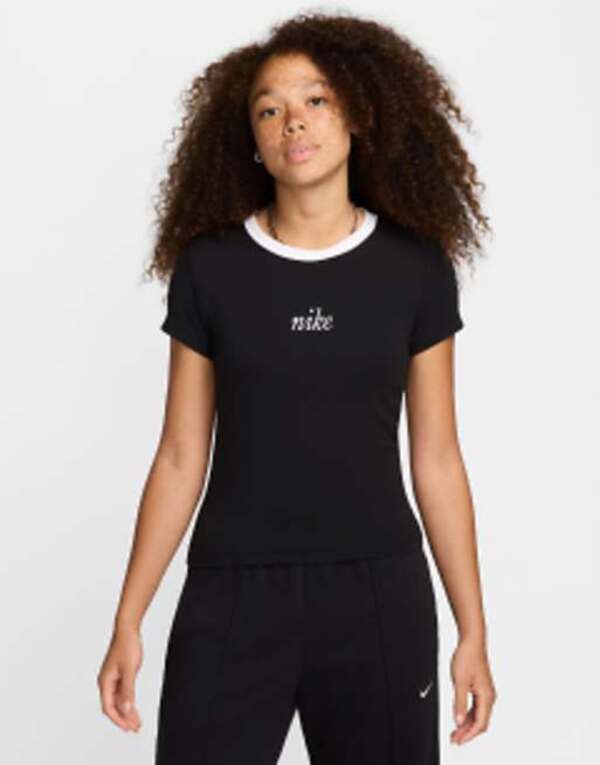 ナイキ レディース Tシャツ トップス Nike logo cropped T-shirt in black Black