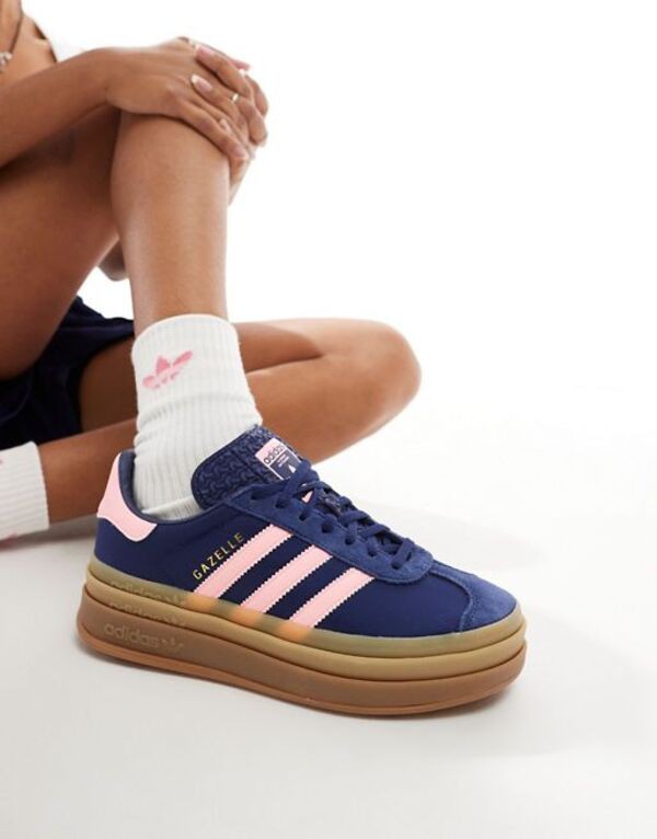 アディダス レディース スニーカー シューズ adidas Originals Gazelle Bold sneakers in navy and pink NAVY