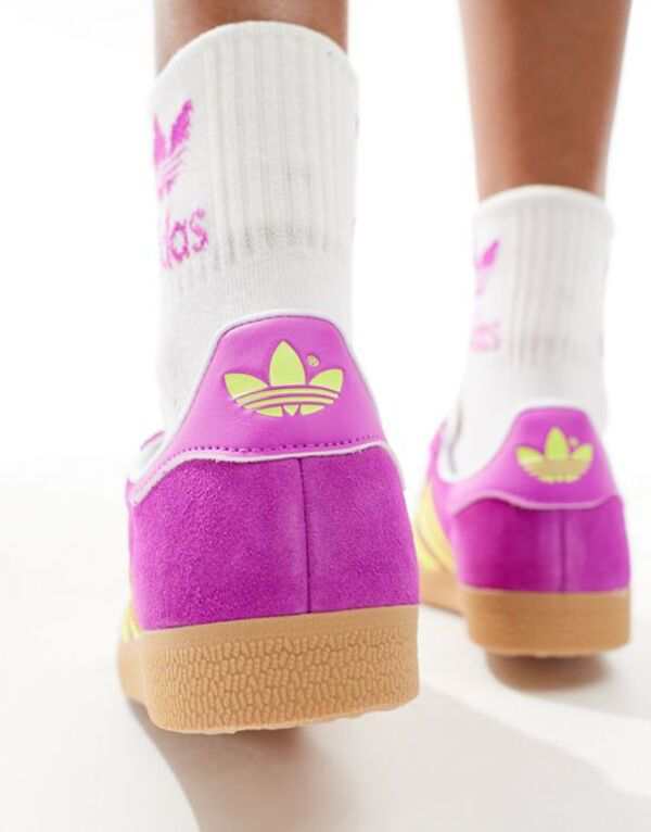 アディダス レディース スニーカー シューズ adidas Originals Gazelle sneakers in purple and yellow PURPLE