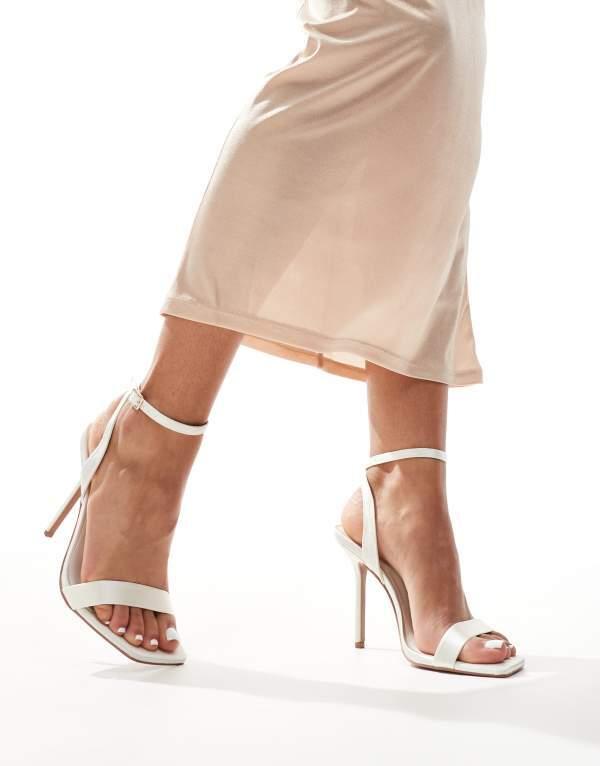 Steve Madden☆ 輝くチェーン＆ロゴ♪ トップハンドルバッグ