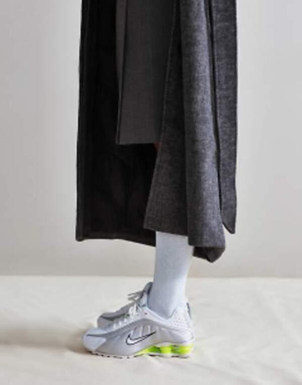 ナイキ レディース スニーカー シューズ Nike Shox R4 sneakers
