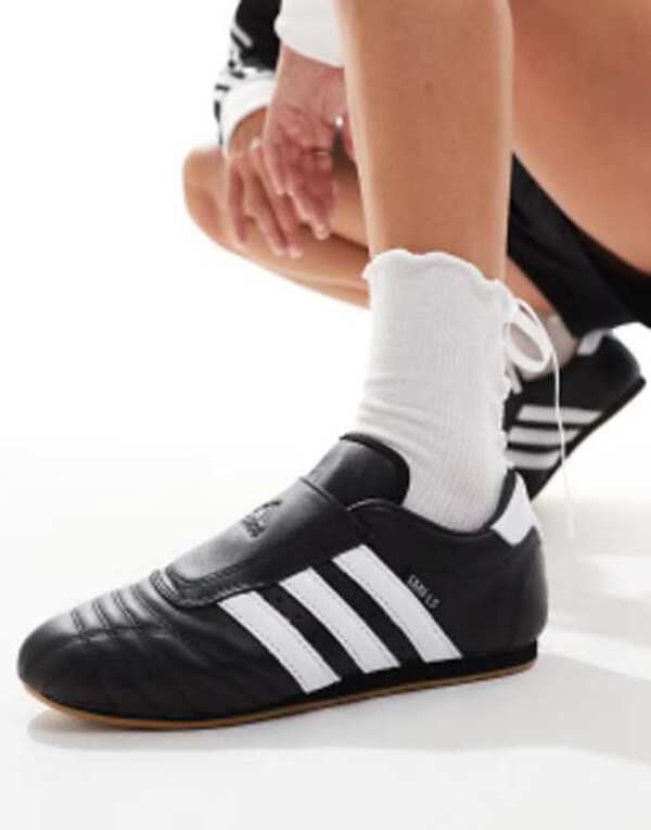 アディダス レディース スニーカー シューズ adidas Originals Taekwondo sneakers in black and white WHITE
