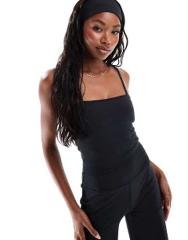 エイソス レディース ベスト トップス ASOS 4505 soft touch tank top with inner bra and adjustable straps in black Black 10,980円