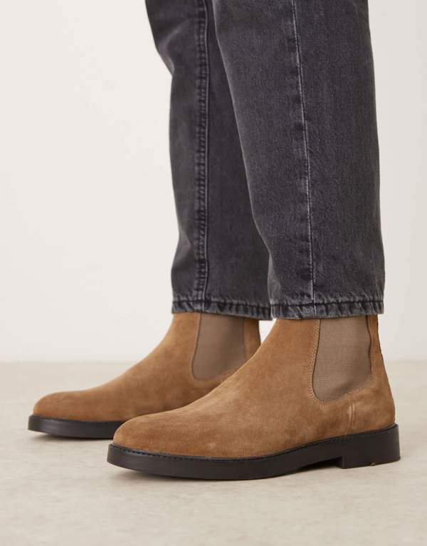エイソス メンズ ブーツ・レインブーツ シューズ ASOS DESIGN chelsea boots in tan suede tan