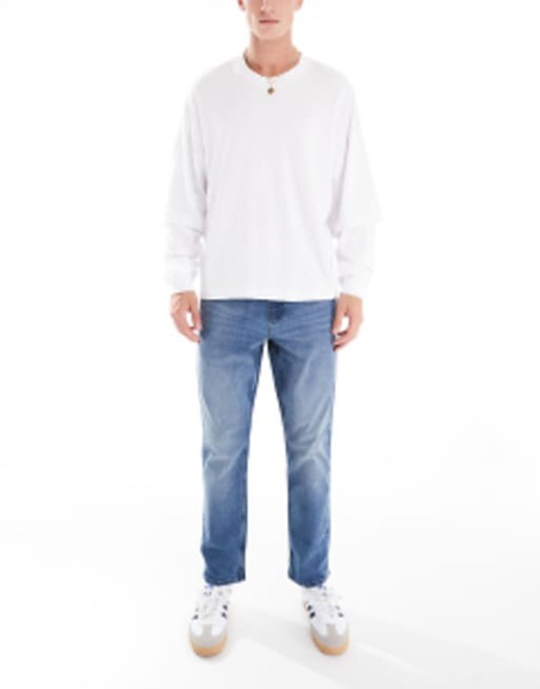 エイソス メンズ デニムパンツ ボトムス ASOS DESIGN slim jeans with tint in mid wash blue Mid wash blue
