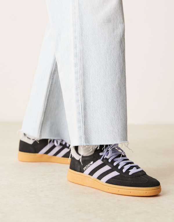 アディダス レディース スニーカー シューズ adidas Originals Handball Spezial sneakers in black and blue Black