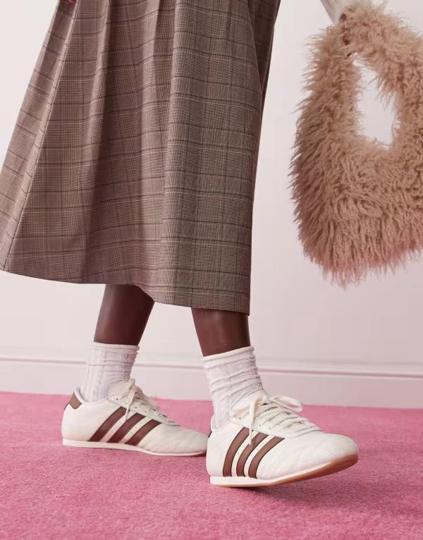 Lafeet］足袋 スニーカー シューズ ナース ワーク 足袋靴 白 医療 介護