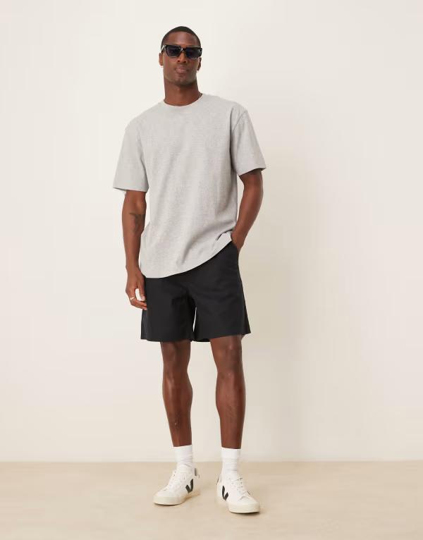 【送料無料】 エイソス メンズ ハーフパンツ・ショーツ ボトムス ASOS DESIGN long length corduroy shorts in ecru ECRU
