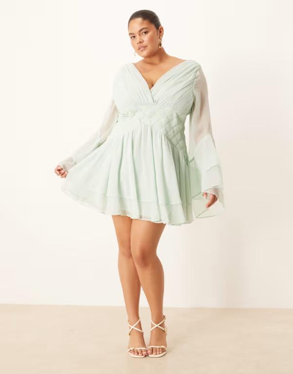 平和屋着物○本場大島紬 一元絣 舞蝶文 正絹 逸品 AABB0445ck