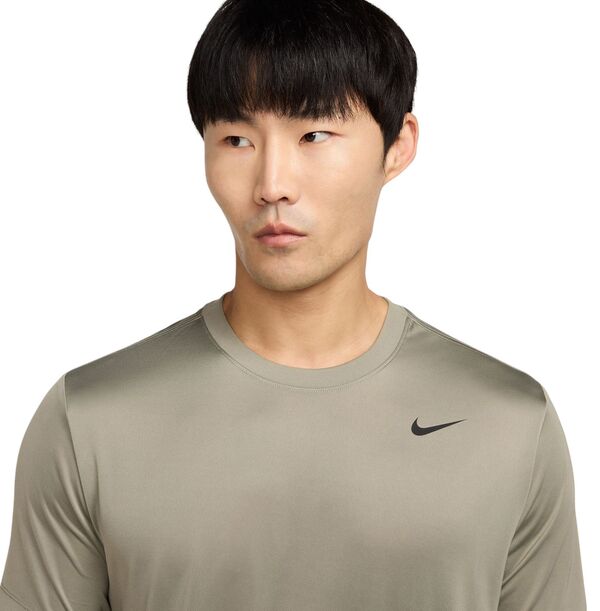 ナイキ メンズ シャツ トップス Nike Men's Dri-FIT Legend Fitness T-Shirt Light Armyの通販は ナイキ メンズ シャツ トップス Nike Men's Dri-FIT Legend Fitness T-Shirt Light Armyの通販は