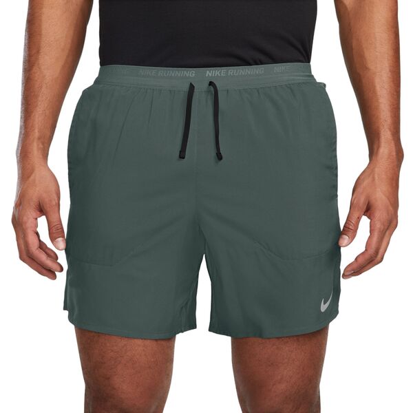 ナイキ メンズ ハーフパンツ・ショーツ ボトムス Nike Men's Dri-FIT Flex Stride 7” Shorts Vintage Greenの通販は