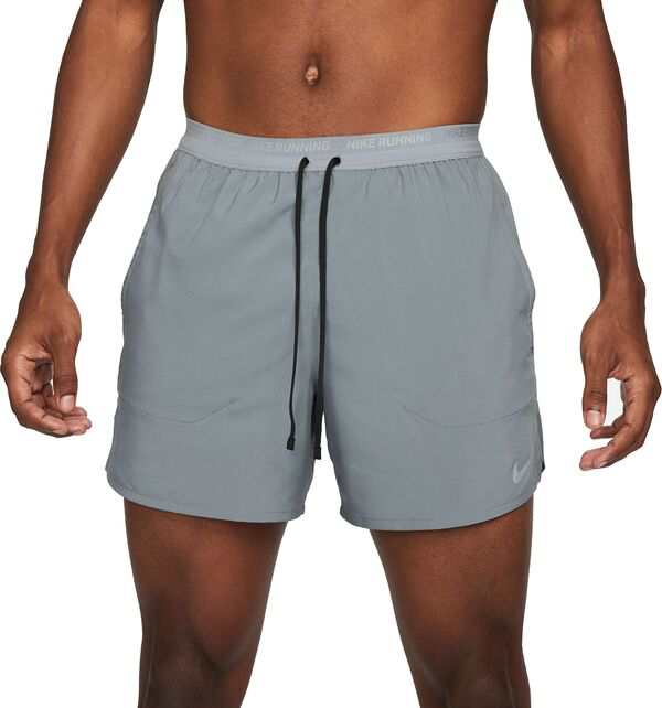 ナイキ メンズ ハーフパンツ・ショーツ ボトムス Nike Men's Dri-FIT Flex Stride 5” Shorts Smoke Grey