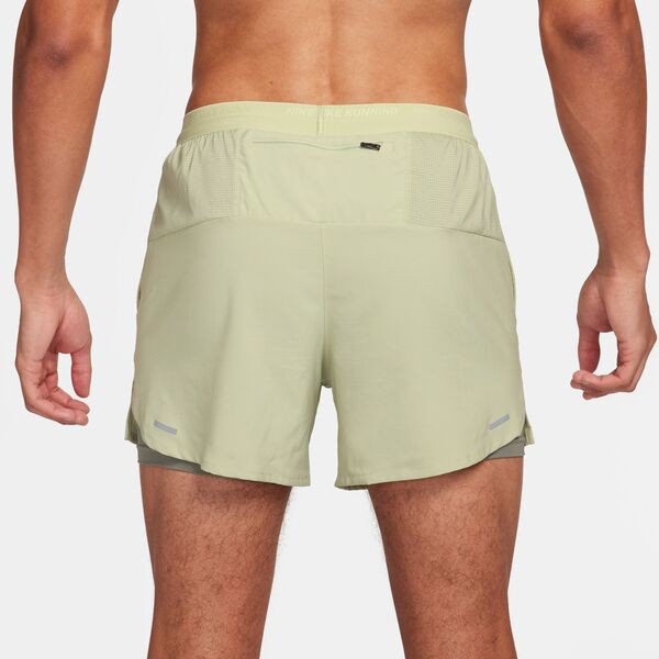 ナイキ メンズ ハーフパンツ・ショーツ 水着 Nike Men's Dri-FIT Stride 5'' 2-in-1 Running Shorts Olive Auraの通販は