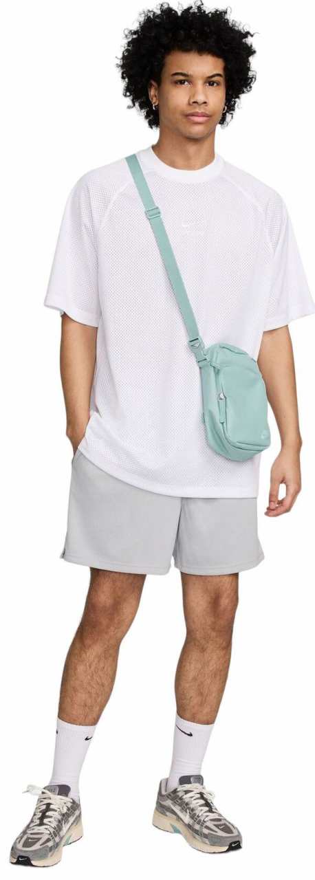 ナイキ メンズ ハーフパンツ・ショーツ ボトムス Nike Men's Club Mesh Futura Flow Shorts Light Smoke Greyの通販は