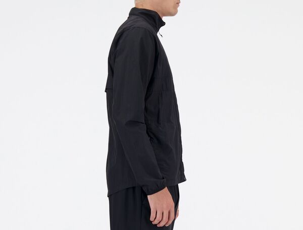 ニューバランス メンズ ジャケット・ブルゾン アウター New Balance Men's Athletics Packable Jacket Blackの通販は