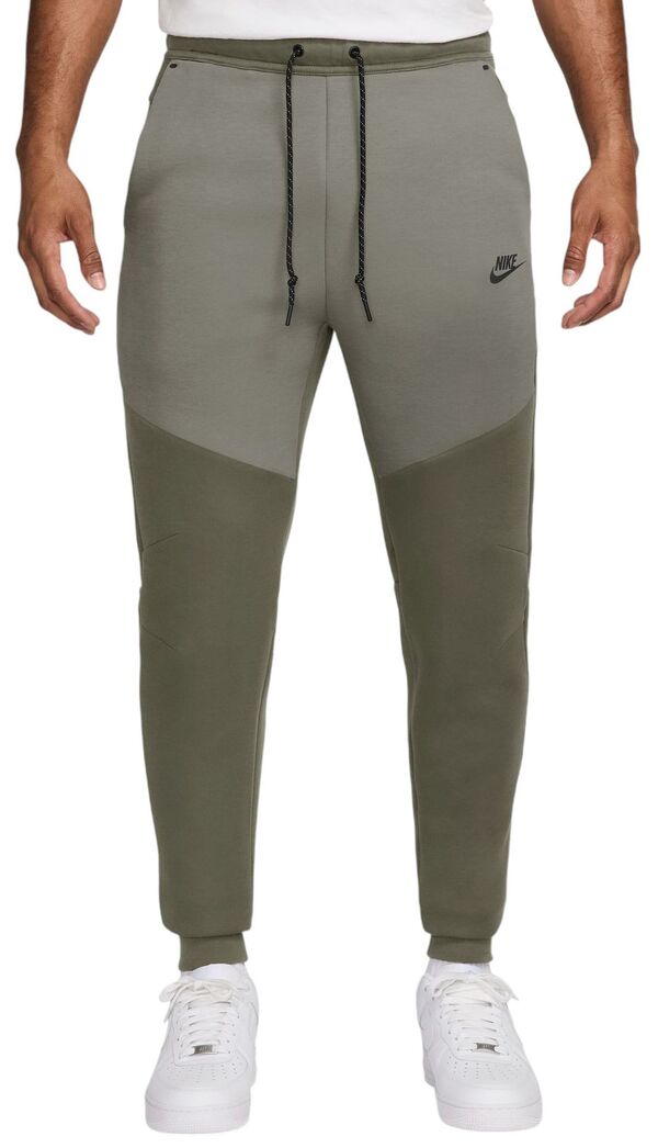 ナイキ メンズ カジュアルパンツ ボトムス Nike Men's Tech Fleece Joggers Medium Olive 25,404円