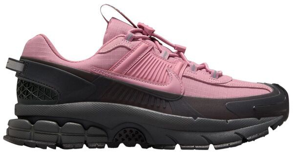 ナイキ レディース スニーカー シューズ Nike Women's Zoom Vomero Roam Shoes Anthracite/Elementalの通販は