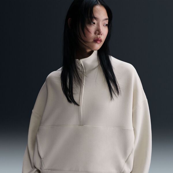 ナイキ レディース パーカー・スウェット アウター Nike Women's 24.7 ImpossiblySoft Oversized 1/2 Zip Sweatshirt Lt Orewood Brn/Ltの通販は