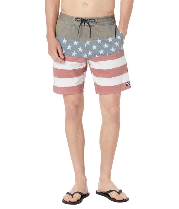ビラボン メンズ ハーフパンツ・ショーツ 水着 Stars and Stripes Tribong Lo Tides 19 Boardshorts Red/White/Blueの通販は 11,085円