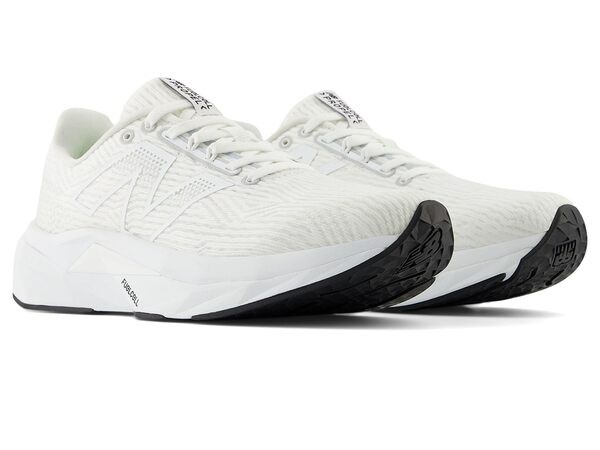 ニューバランス レディース スニーカー シューズ FuelCell Propel v5 White/White