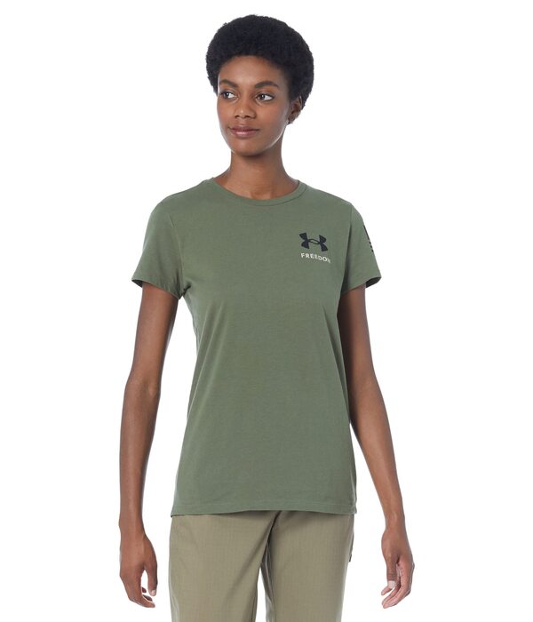 アンダーアーマー レディース シャツ トップス New Freedom Banner T-Shirt Marine OD Green/Blackの通販は 8,583円