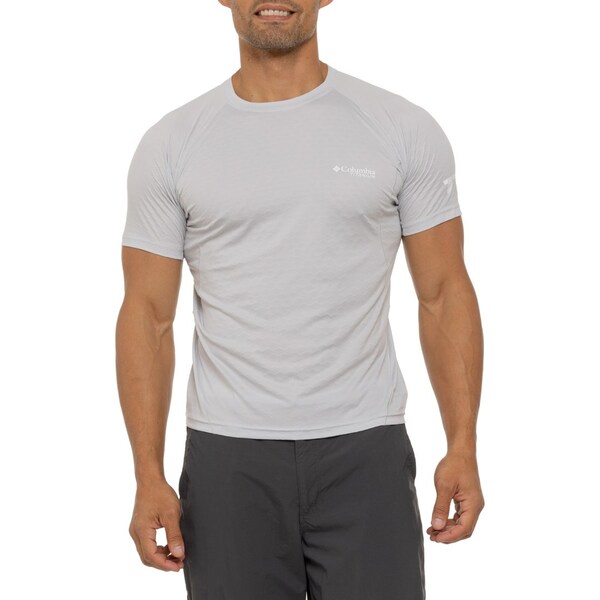 コロンビア メンズ シャツ トップス Columbia Sportswear Titan Pass T-Shirt - UPF 50 Short Sleeve Nimbus Greyの通販は 7,480円
