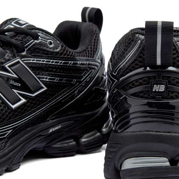 ニューバランス メンズ スニーカー シューズ New Balance M1906RCH Black