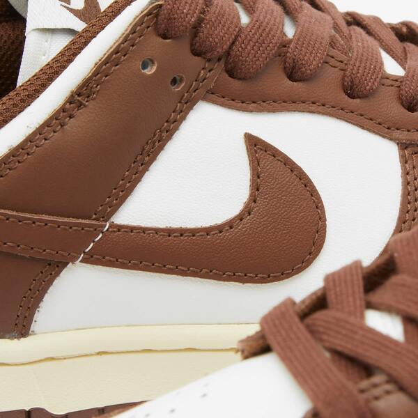 ナイキ レディース スニーカー シューズ Nike W Dunk Low Sail & Cacaoの通販は