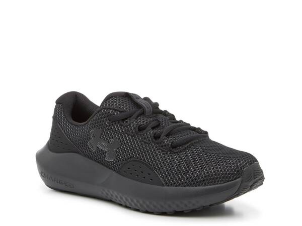 アンダーアーマー レディース スニーカー シューズ Charged Surge 4 Running Shoe - Women's Blackの通販は