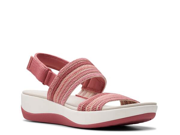 クラークス レディース サンダル シューズ Cloudsteppers Arla Stroll Wedge Sandal Dusty Roseの通販は