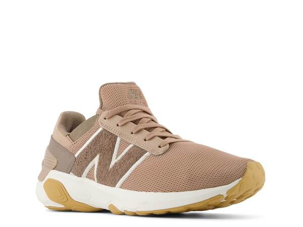 ニューバランス レディース スニーカー シューズ Fresh Foam X 1440 Running Shoe - Women's Taupe