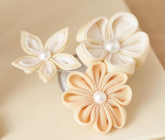 羽子板 久月 ケース飾り 円形舞華 つまみ細工 モカ 7号 円形アクリルケース 【2025年度新作】 h071-k-96490の通販は