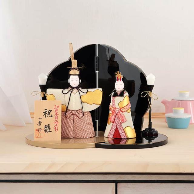 雛人形　一秀作　江戸木目込み人形親王平飾り・間口約５０×奥行約３０×高さ約２９㎝ 雛人形 一秀作 江戸木目込み人形親王平飾り間口約50×奥行約30