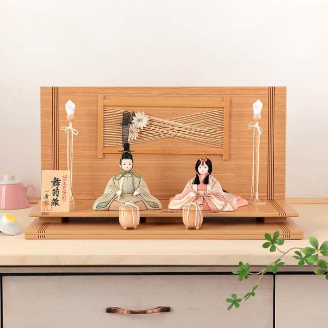 一秀作　江戸木目込人形　雛人形　親王平飾り・間口約４５×奥行約３０×高さ約３２㎝ 一秀作 江戸木目人形 雛人形 親王平飾り 間口45×奥行30×高