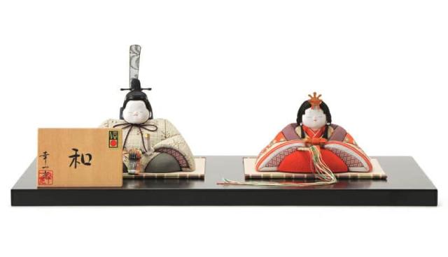 雛人形 幸一光 コンパクト ひな人形 雛 木目込人形飾り 平飾り 親王飾り 和 (なごみ) 正絹 黒塗り台 【2025年度新作】 h073-koi-4580の通販は 91,990円