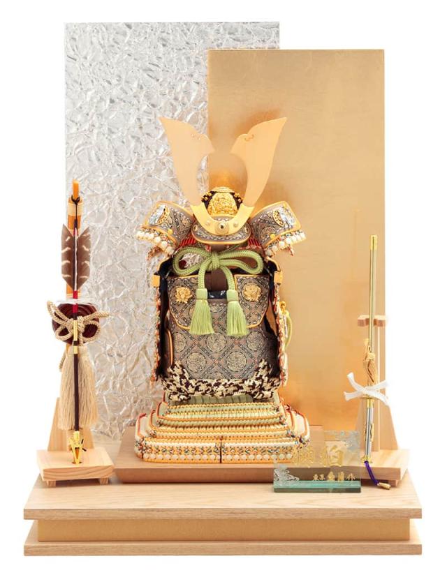 五月人形 久月 コンパクト 鎧平飾り 鎧飾り 利光監製 獅狛之奉納鎧 正絹萌黄匂縅 5号 金銀衝立屏風 【2025年度新作】 h075-k-29305 D-17の通販は 112,750円