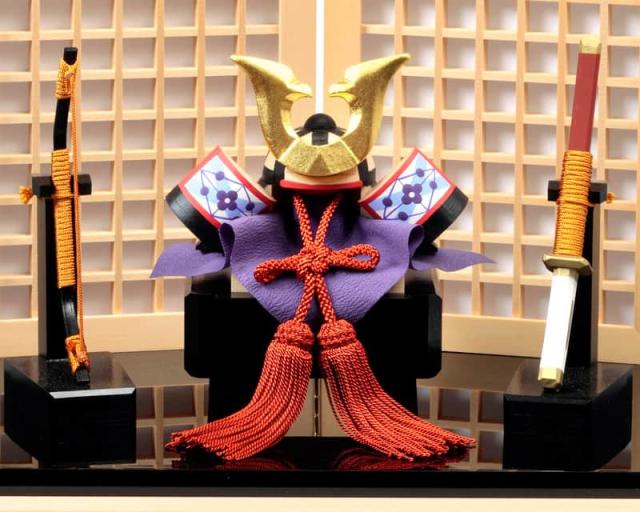 南雲作伊代一刀彫り五月人形兜飾り暁兜（5月人形・収納兜飾り・木彫り）