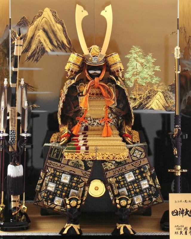 五月人形 久月 鎧平飾り 鎧飾り 高床飾り 利光監製 麒麟児大鎧 正絹朱