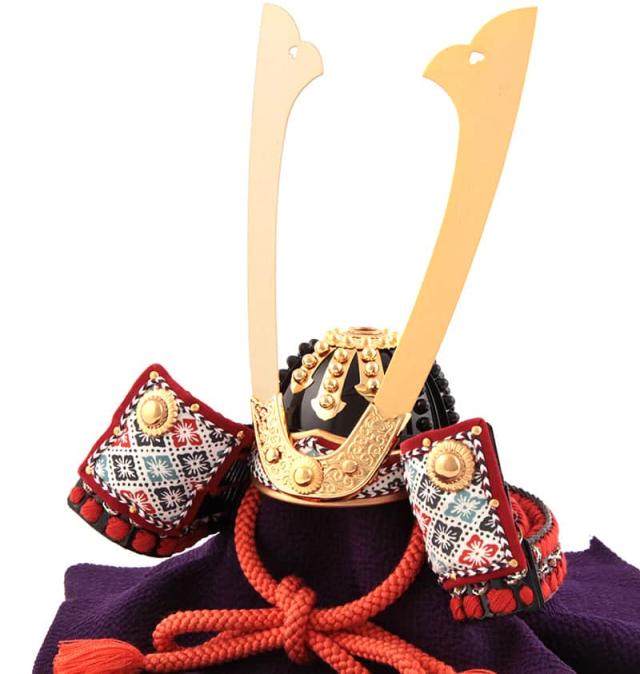 五月人形 真多呂 兜平飾り 兜飾り 加藤一冑作 四分の一 赤糸 長鍬兜セット 【2024年度新作】 h055-mi-mtr-1000の通販は