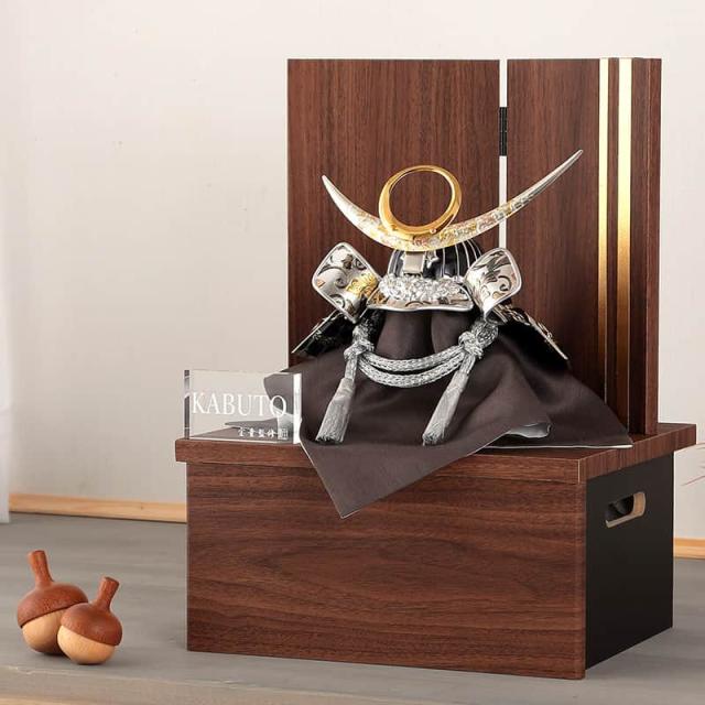 五月人形 お祝い 初節句 コンパクト 兜飾り 収納飾り 6号 蒼段兜 白 舞桜アイボリー おしゃれ かっこいい モダン かわいい 2024 五月人形 着用 コンパクト 収納飾り 伊達 着用兜 兜飾り 20号 伊達政宗