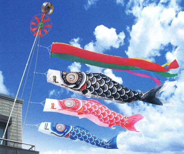 キング印 鯉のぼり 玄関・ベランダ用 スタンドセット（水袋） ポールフルセット 2m鯉3匹 ニューサテンゴールド キング印 鯉のぼり 玄関・ベランダ用 スタンドセット（水袋） ポール