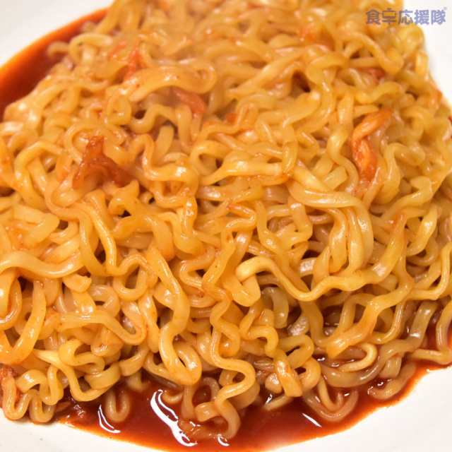 短賞味超特価 賞味 21 07 10 キムチブルダック炒め麺 135g 32個 1ケース Samyang 眞露 ジンロ プルダック炒め麺 プルダックポックの通販はau Pay マーケット 食卓応援隊