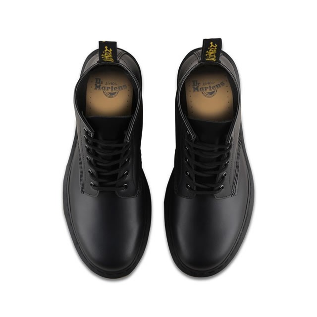 dr martens 6 eye black